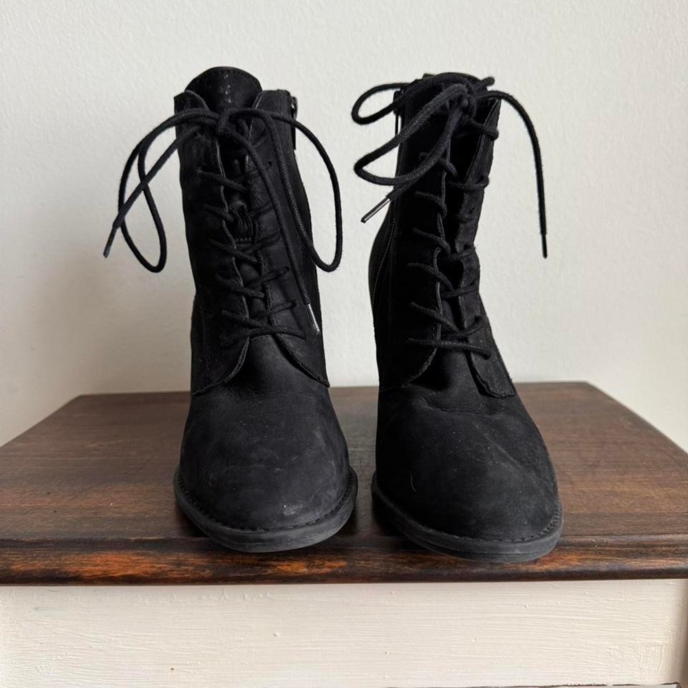 Black leather lace up ankle boot size 7 grunge moto boho indie block heel - Picture 2 of 7